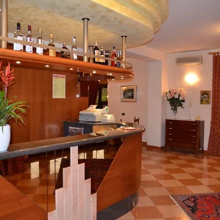 Olioso Hotel 3*