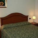 Otel Olioso Peschiera del Garda